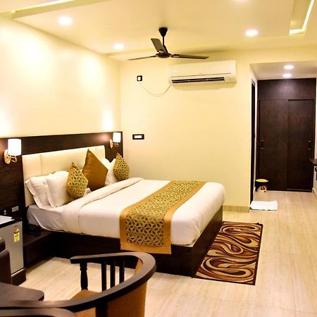 Hotel Vinayak Lucknow Exterior foto