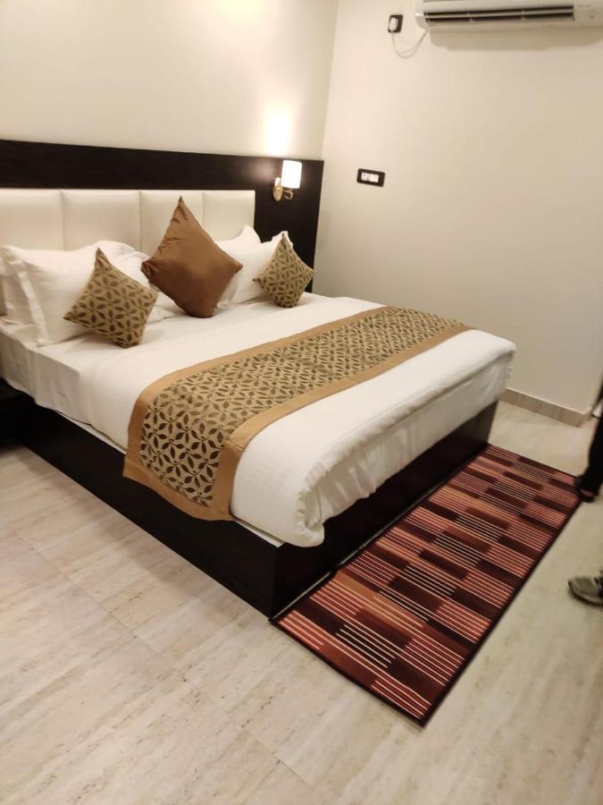 Hotel Vinayak Lucknow Exterior foto