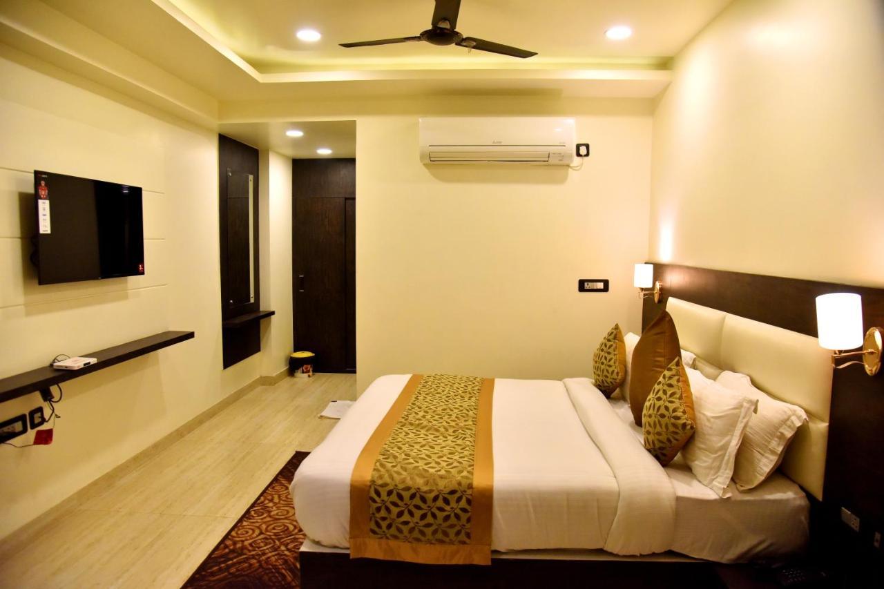 Hotel Vinayak Lucknow Exterior foto